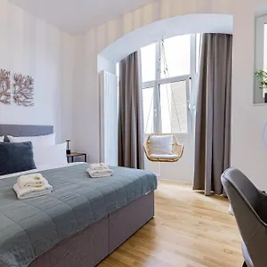 Lamiacasa City-grande Family-business Groups Apartment Stuttgart